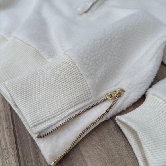 Varley Roselle Fleece Half Zipped pullover! - Picture 5 of 5